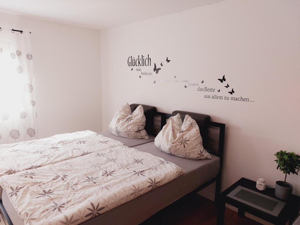 Modernes Souterrain Apartment Black Forest Mit Separatem Eingang Und Kfz-Stellplatz Bad Dürrheim Dış mekan fotoğraf