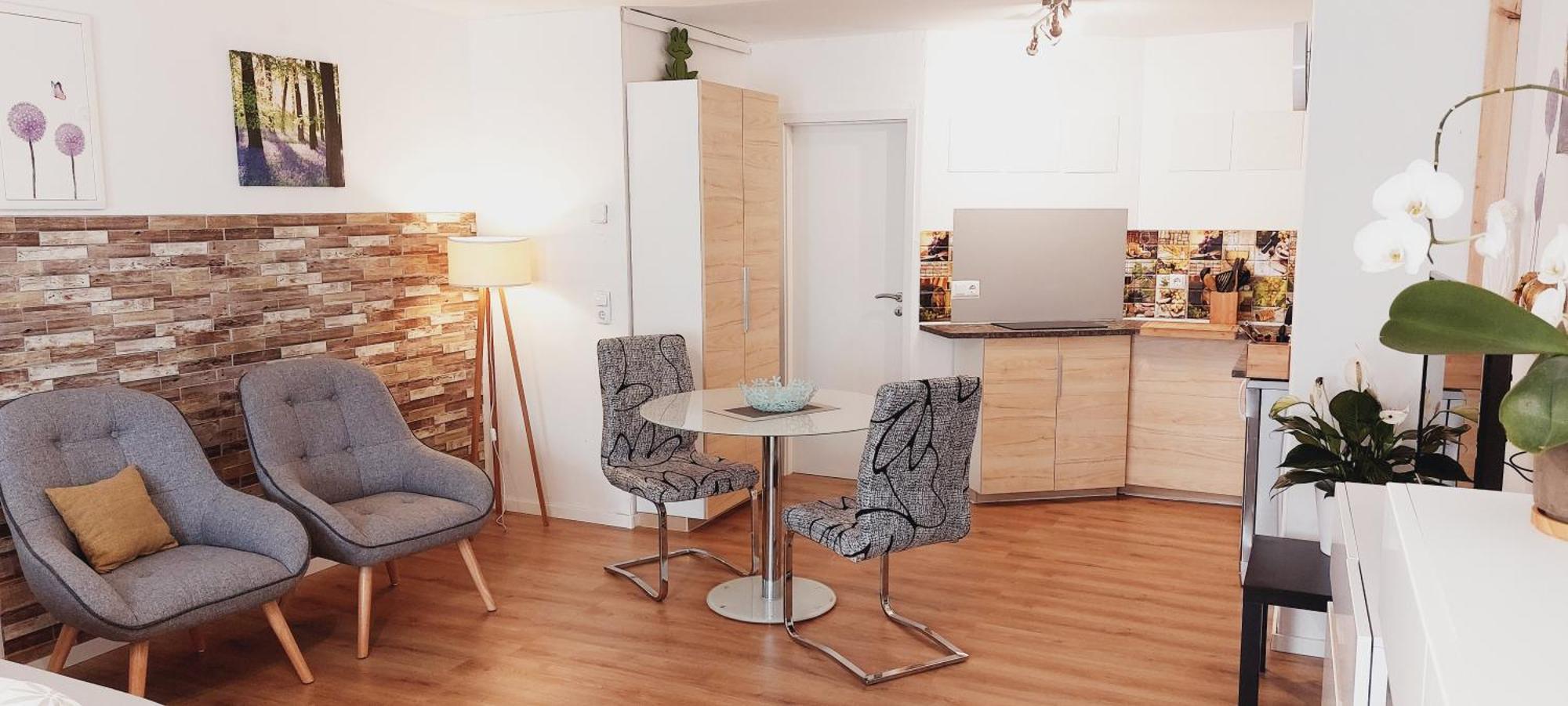 Modernes Souterrain Apartment Black Forest Mit Separatem Eingang Und Kfz-Stellplatz Bad Dürrheim Dış mekan fotoğraf