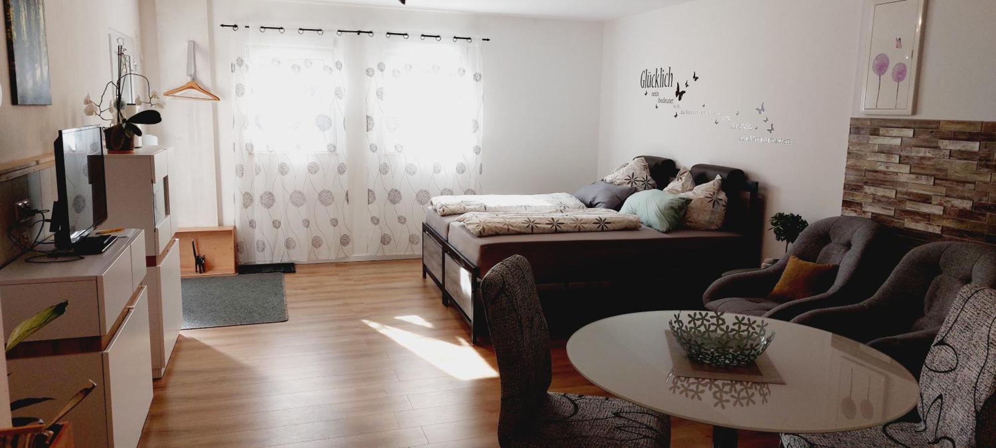 Modernes Souterrain Apartment Black Forest Mit Separatem Eingang Und Kfz-Stellplatz Bad Dürrheim Dış mekan fotoğraf